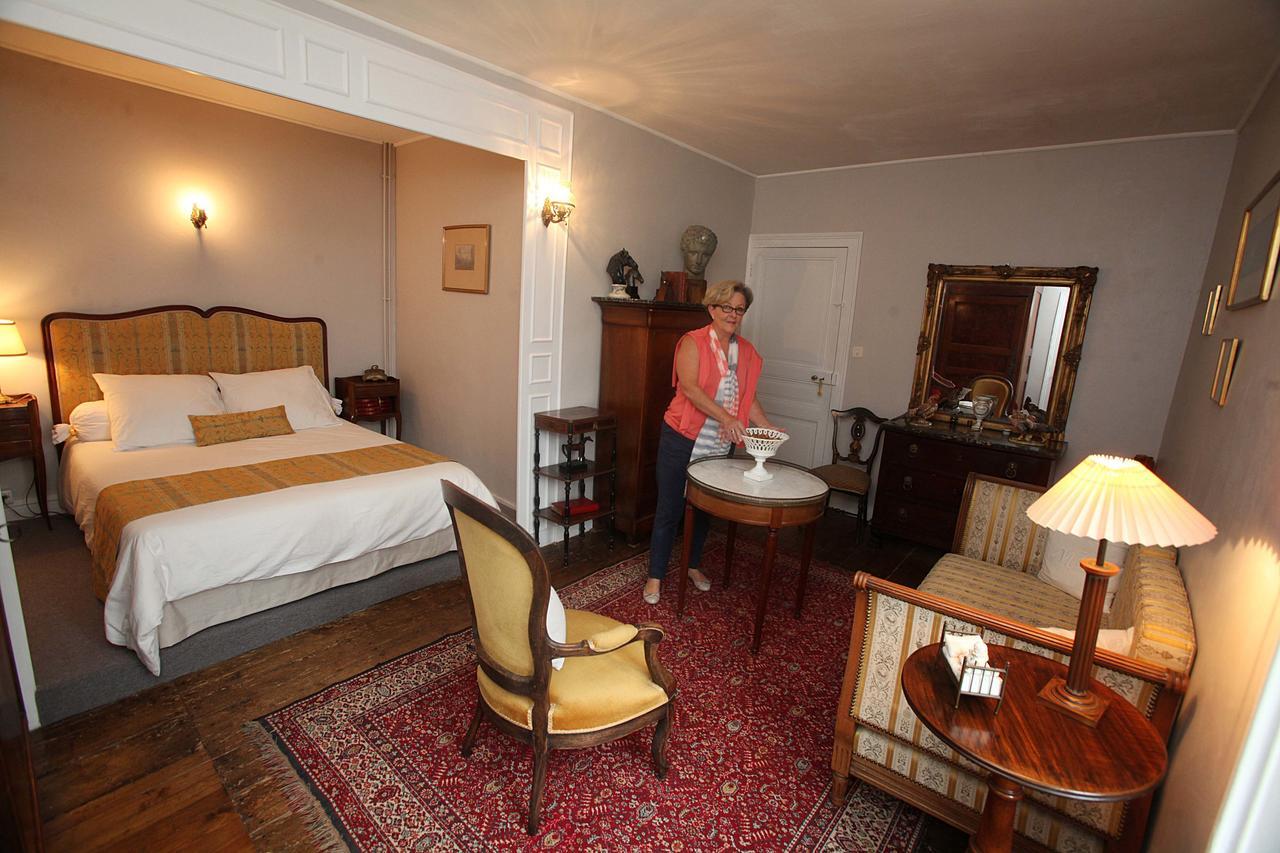 Bed and Breakfast Le Logis De Ruelle Exterior foto